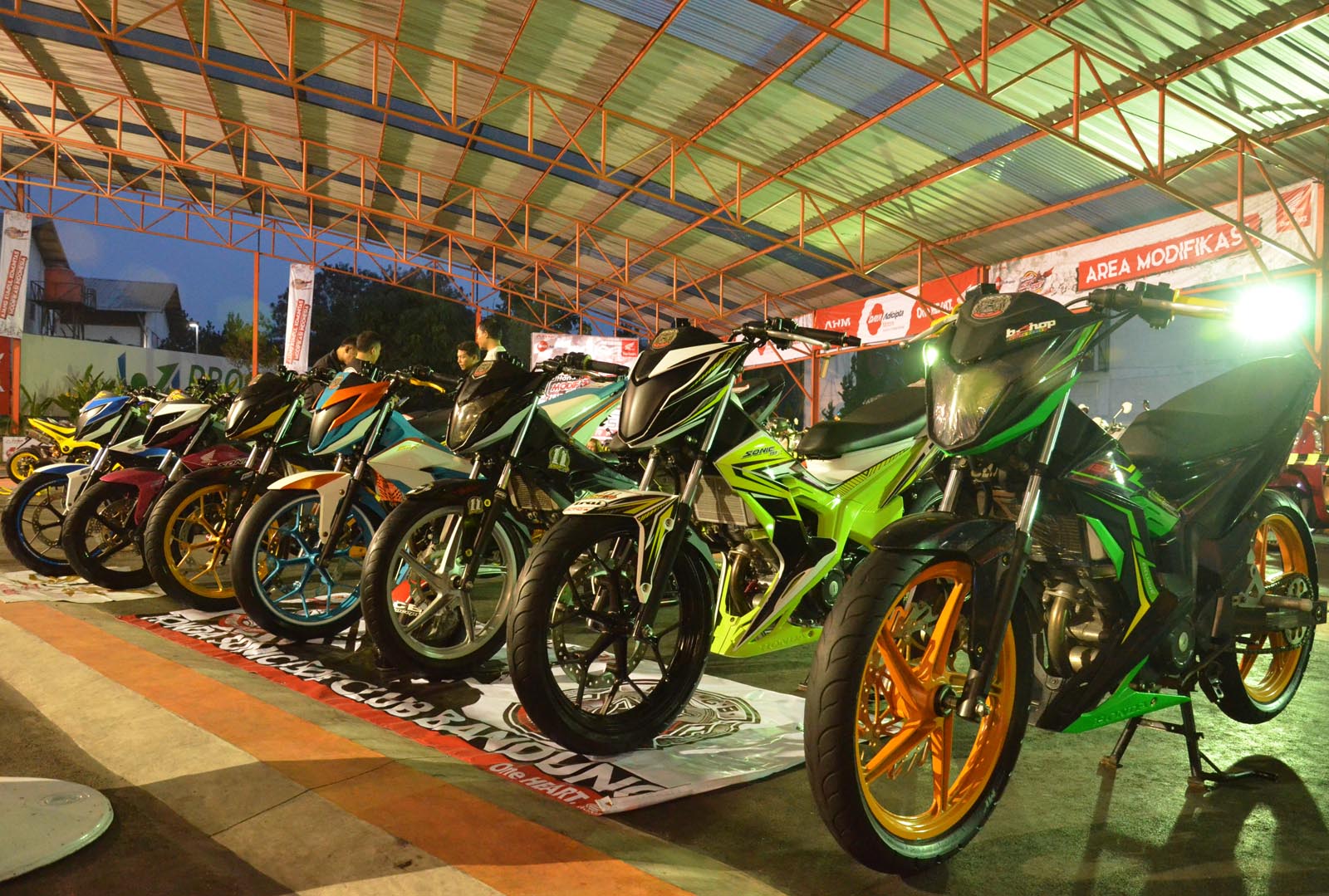 Honda Community Bikers Pecinta Sonic Ikuti New Sonic 150R Modif